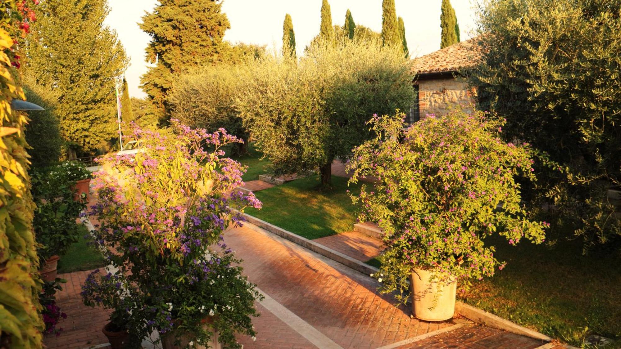 Agriturismo La Sovana Sarteano Exterior photo